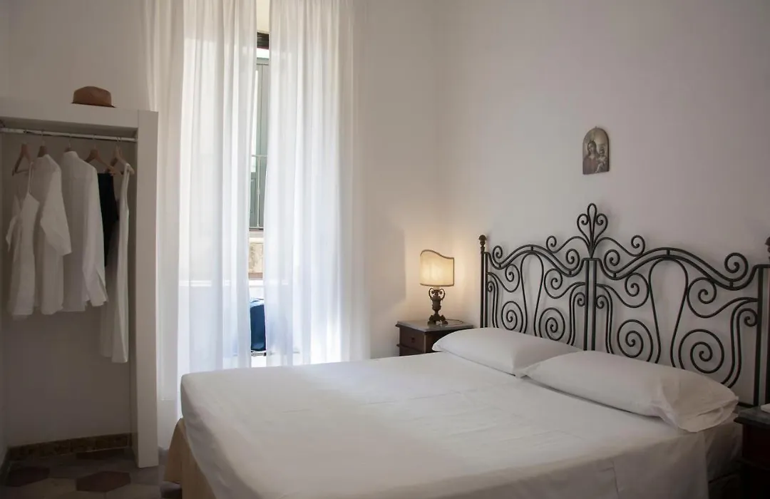 Il Palazzetto-1