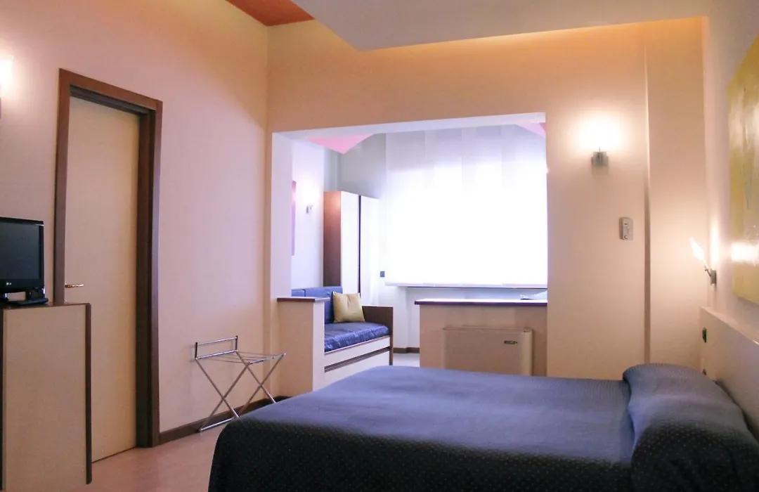 Hotel Oasi-1