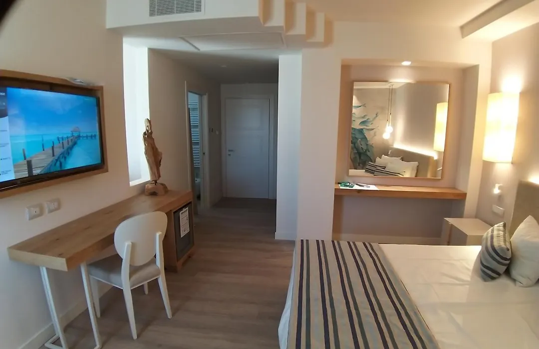 Aqua Boutique Hotel-1