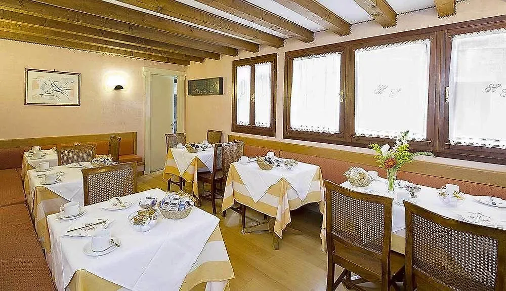 Hotel Spagna-1