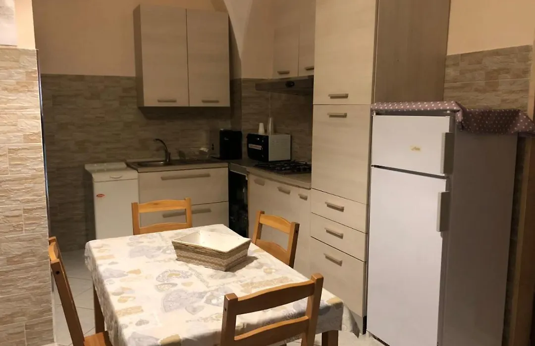 Liso B&B-1