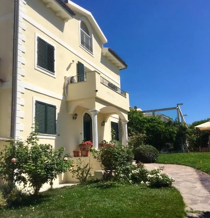 Villa Luce B&B-1