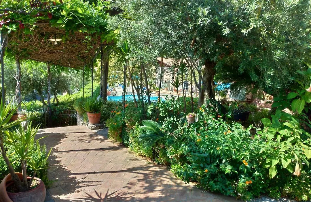 Bed & Breakfast Laino-1