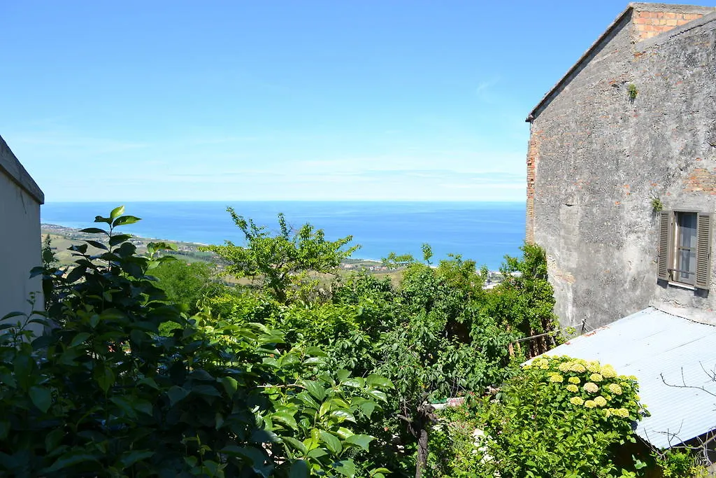 Antico Borgo-1