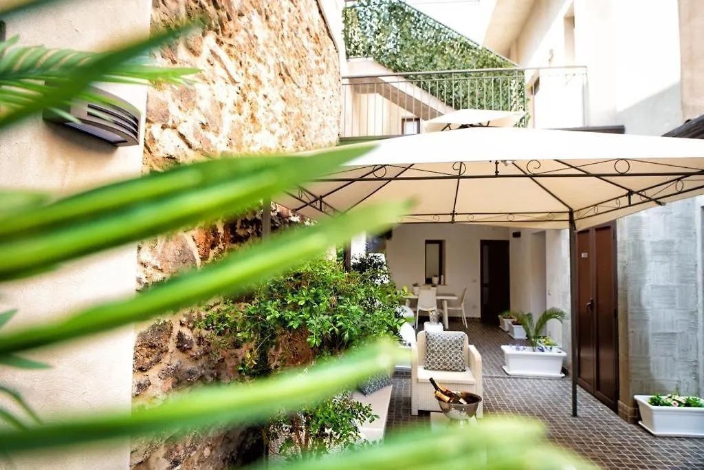 Catania Rooms-1