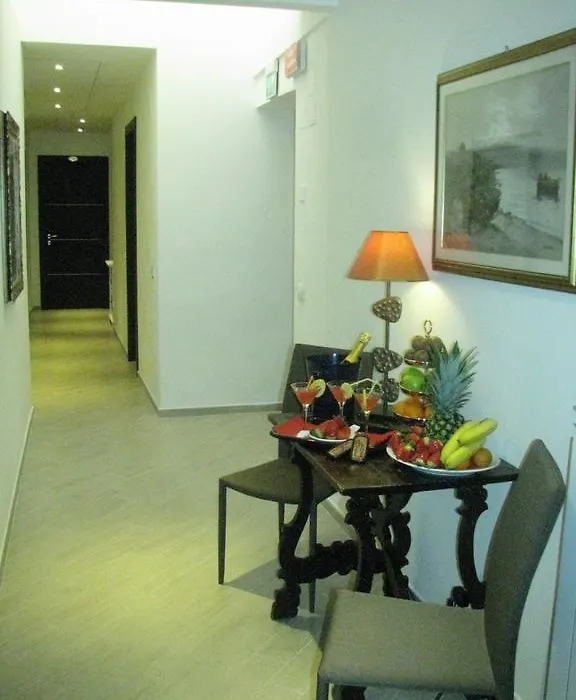 Hotel Enza-1