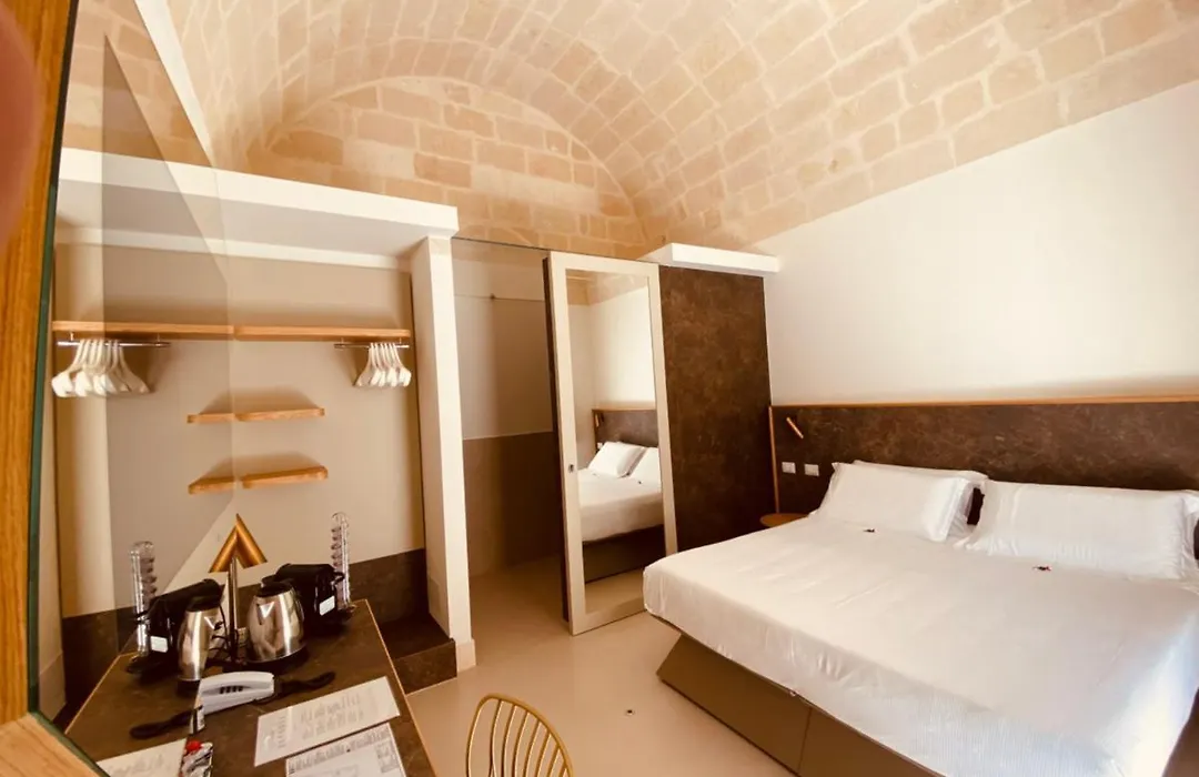 Euvodia Luxury Rooms-1