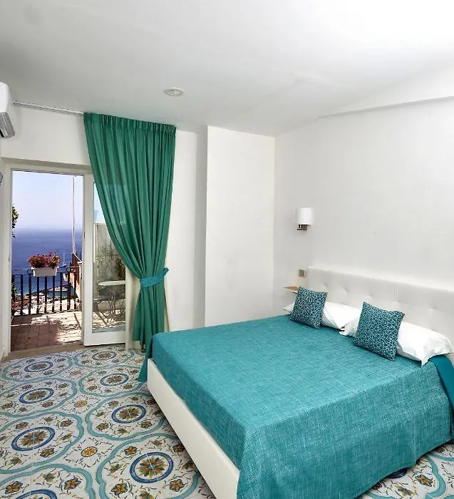 Malafemmena Guest House-1