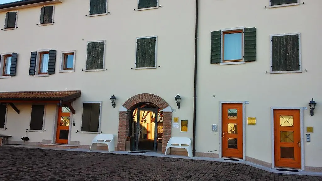 Relais Corte Pontigliardo-1