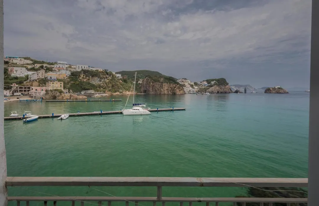 Hotel Gennarino A Mare-1