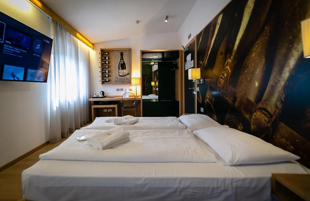 Boutique Exclusive B&B-1
