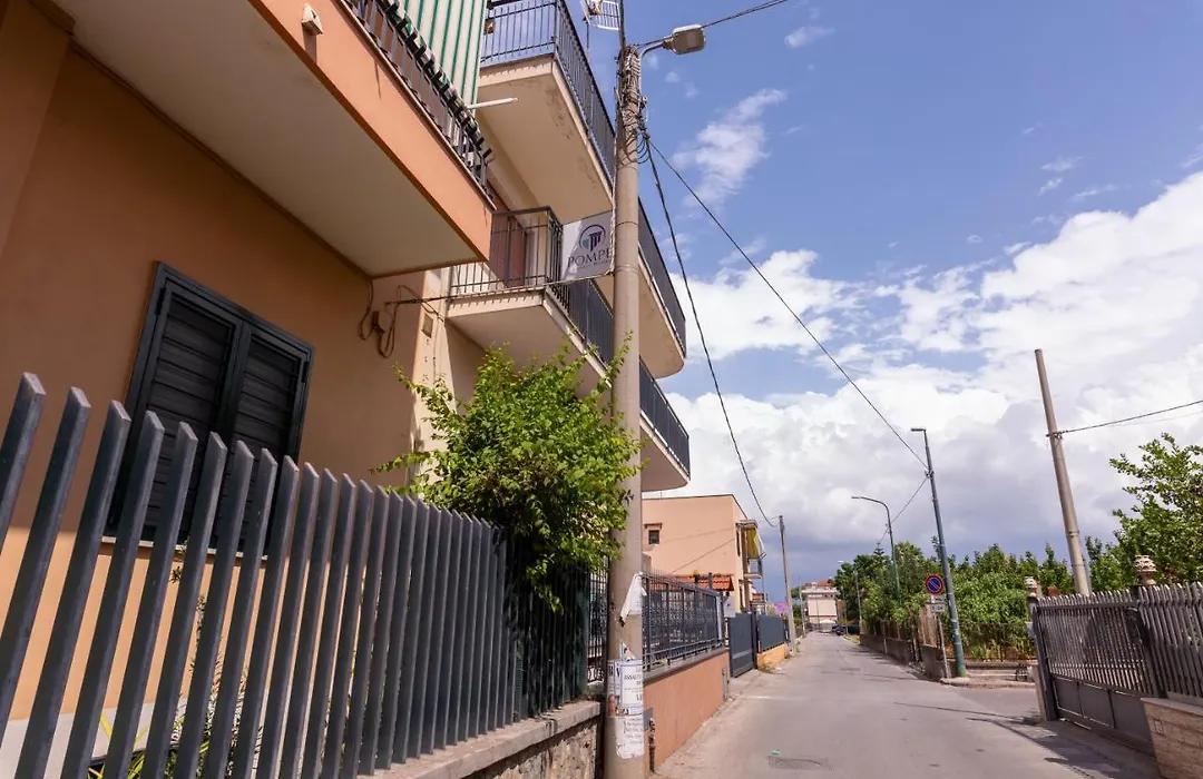 Pompei Luxury Rooms-1