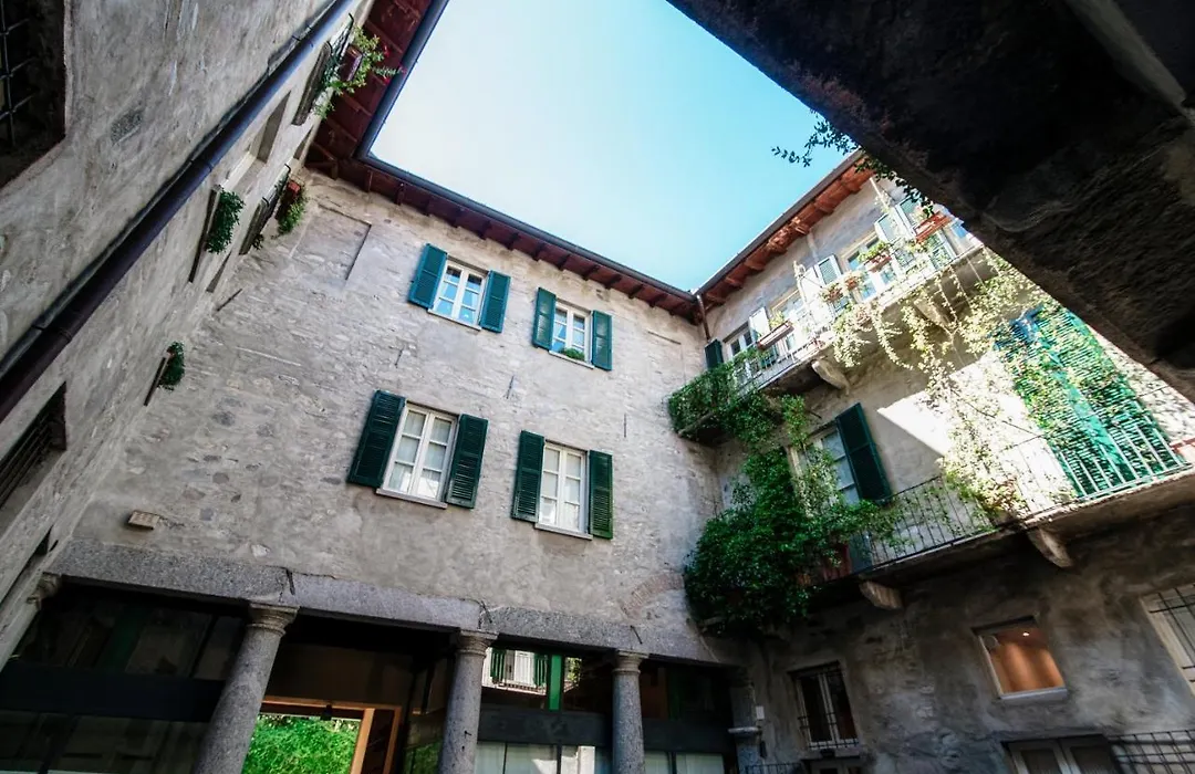 Historical Suites By "The House Of Travelers"-1