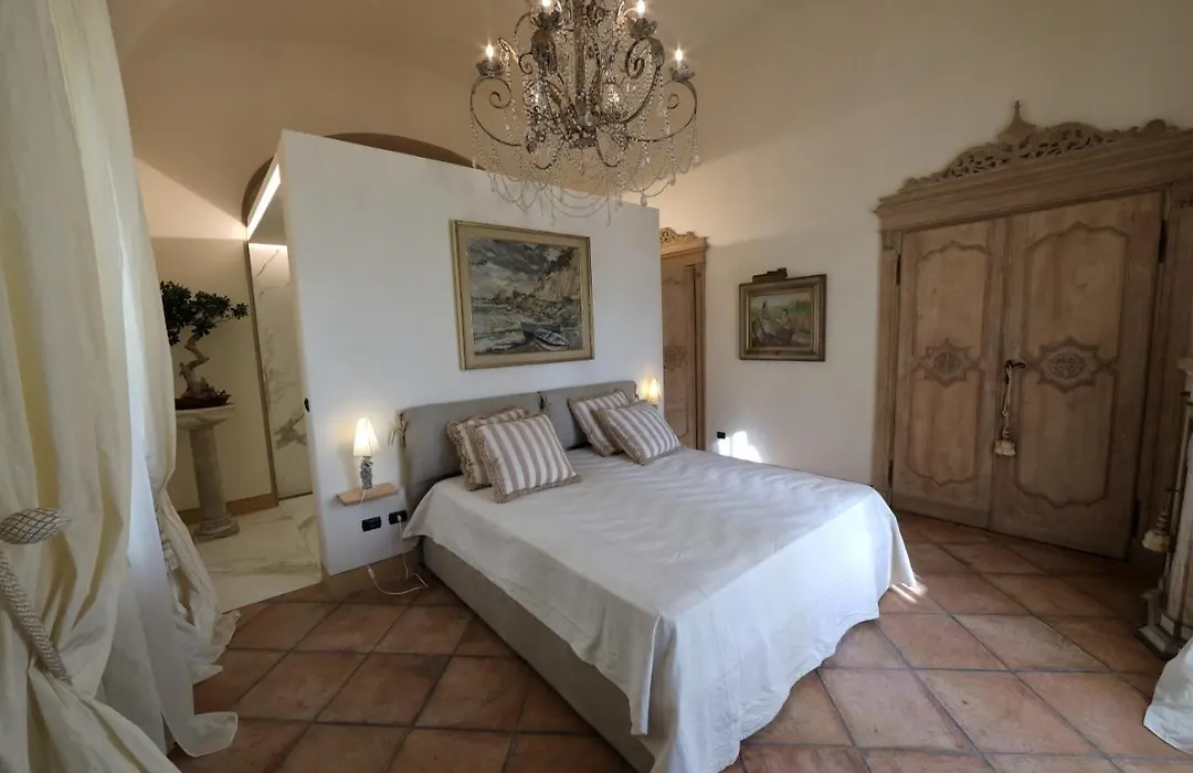 Casa Raiola Ercolano Luxury Rooms&Spa-1