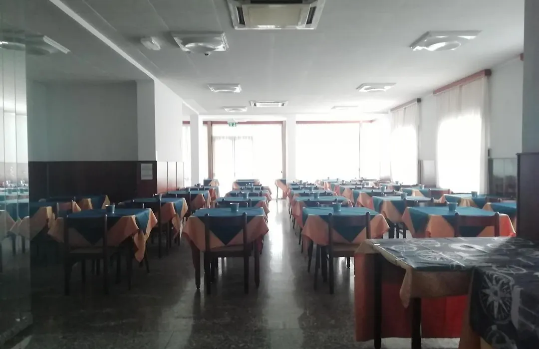 Hotel Mediterraneo-1