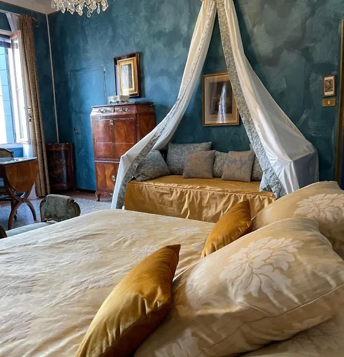 Gabrielle'S Room-1