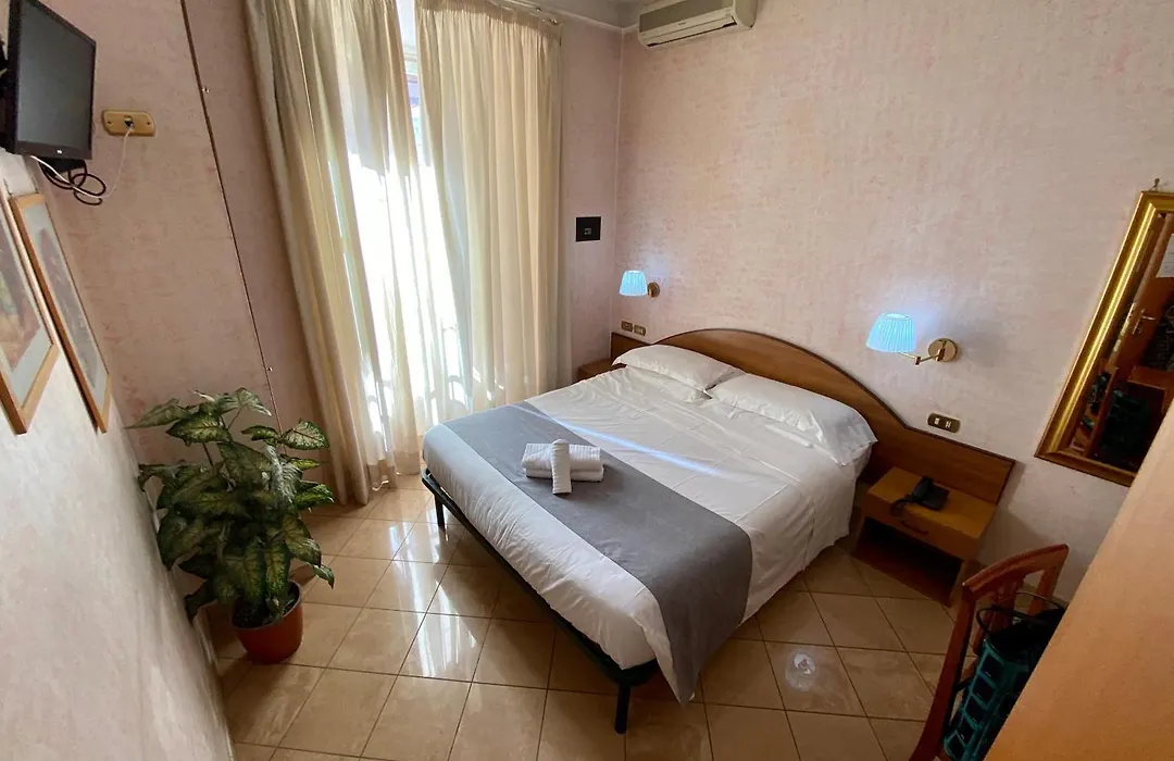 Hotel Resi-1