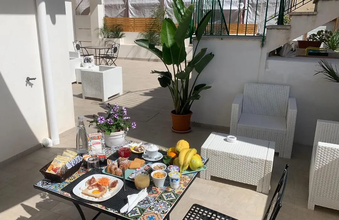 Bed And Breakfast Arco Dei Cappuccini-1