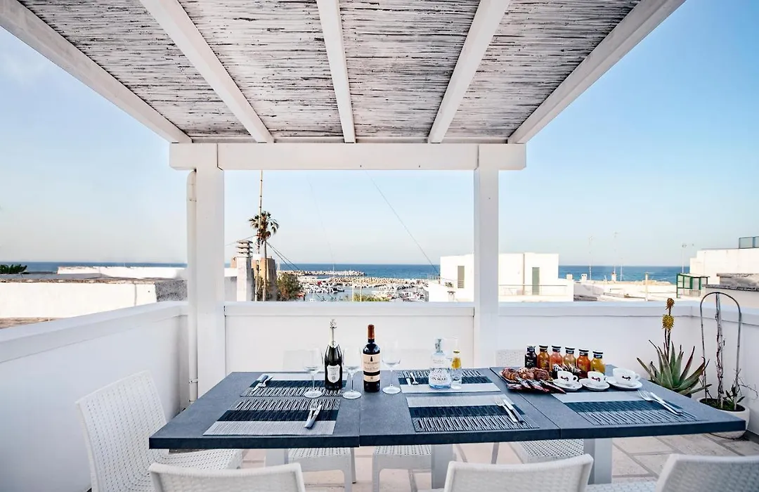 La terrazza sul porto (Salento)-1