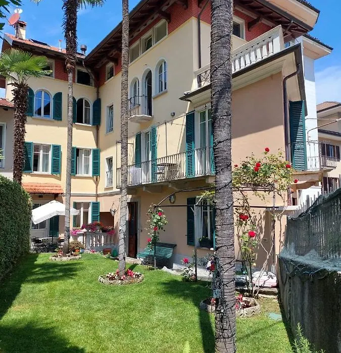 Casa Lari Stresa-1