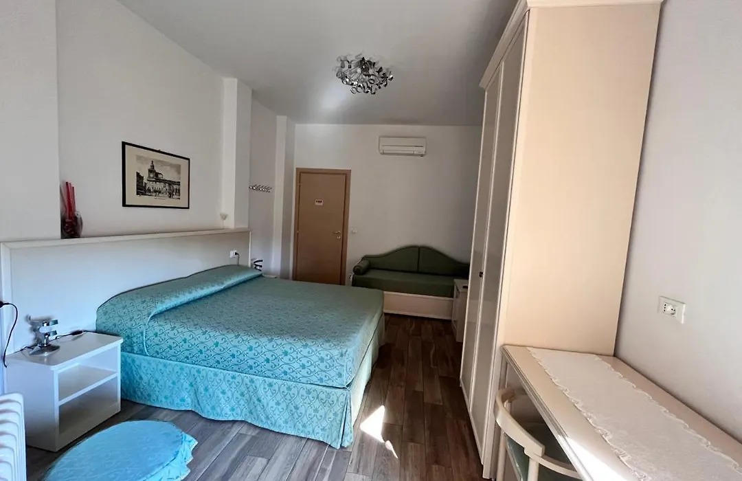 Guest House In Piazza-1