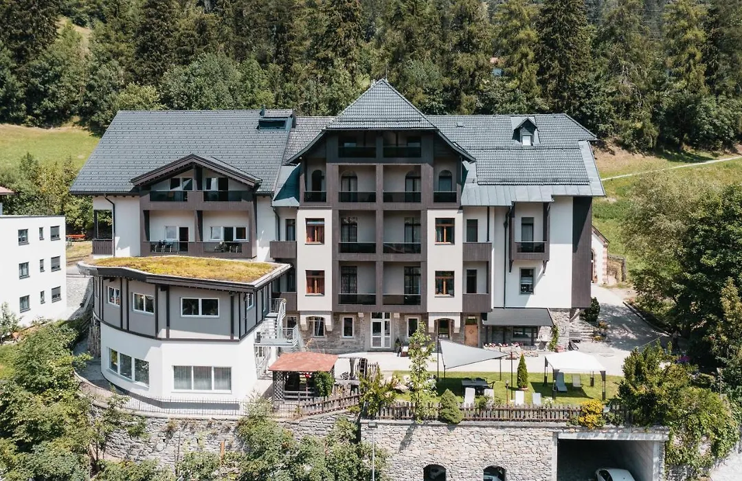 Alpin Hotel Gudrun-1