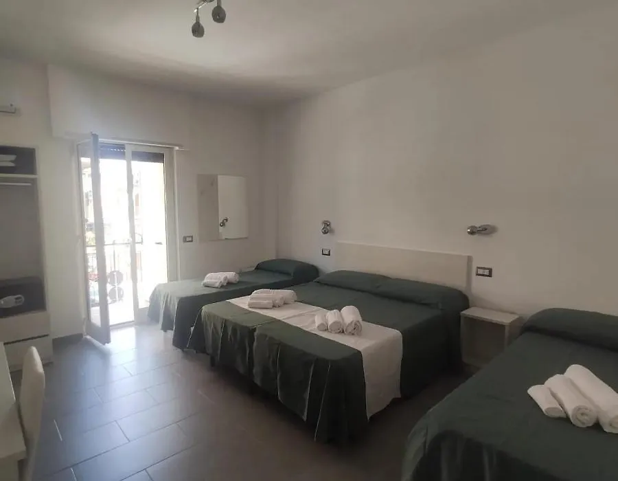 Ninfea Tropea City Rooms-1