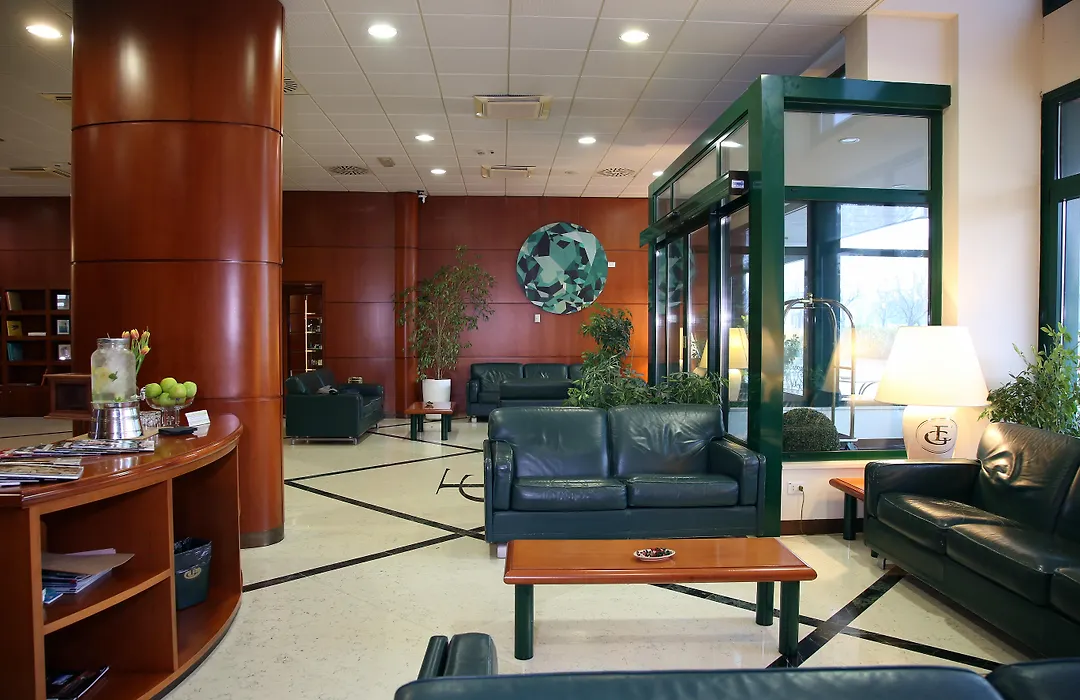 Phi Hotel Emilia-1
