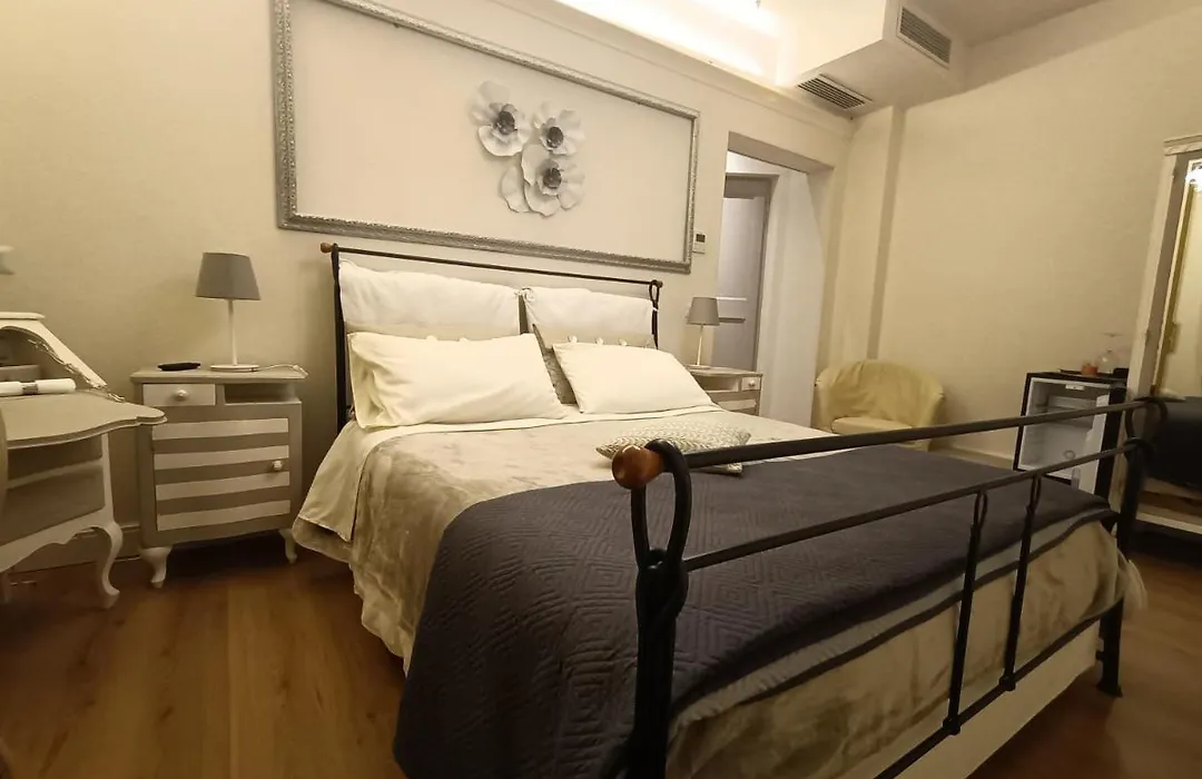 Ariediparma - Rooms&Apartments-1