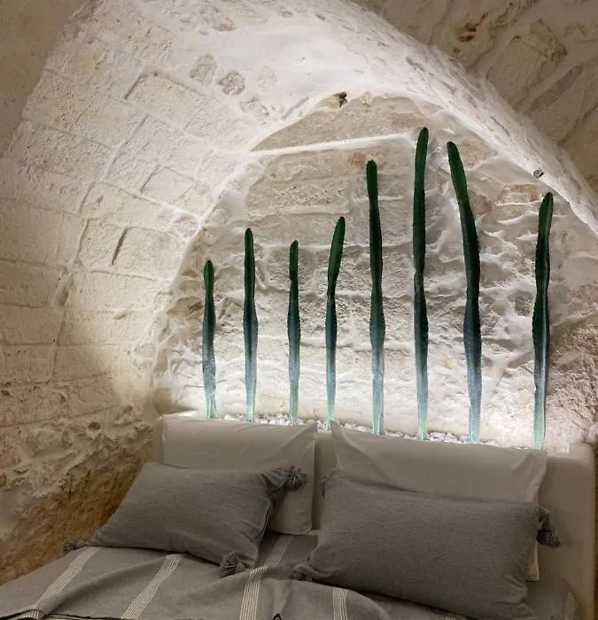 Alesia Luxury Cave-1