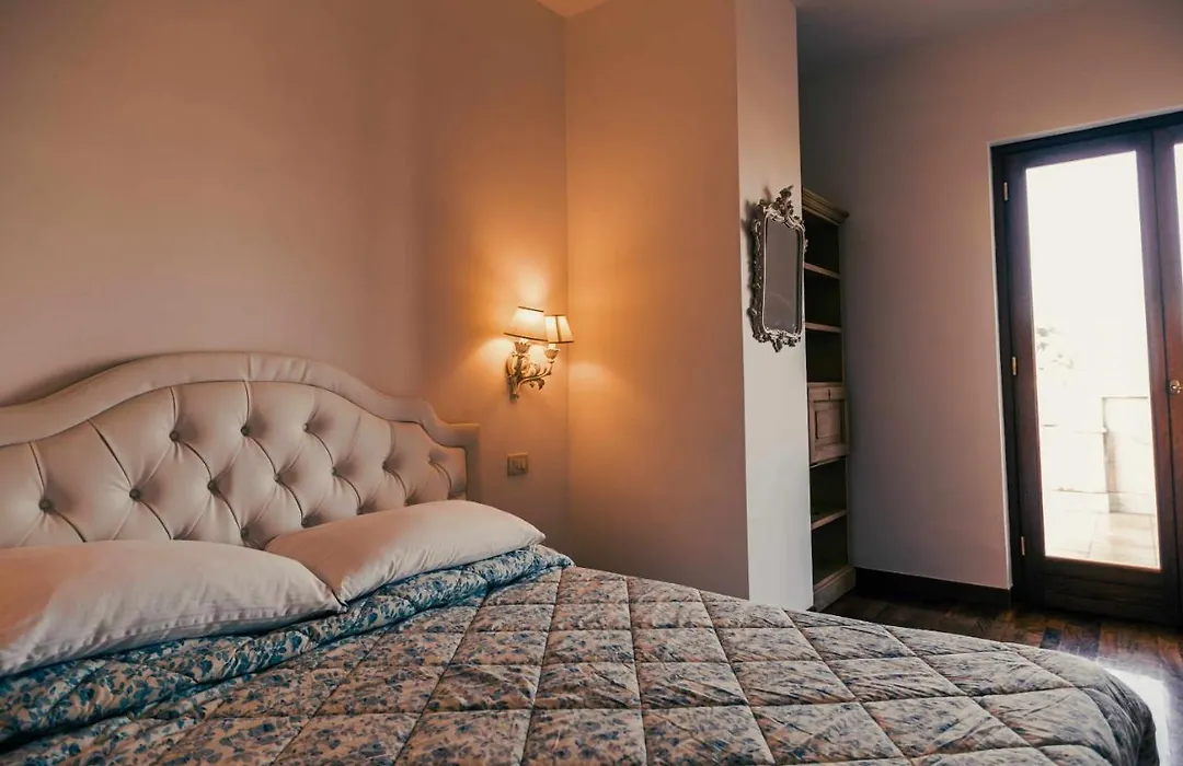 Bed&Breakfast Villa Romano-1