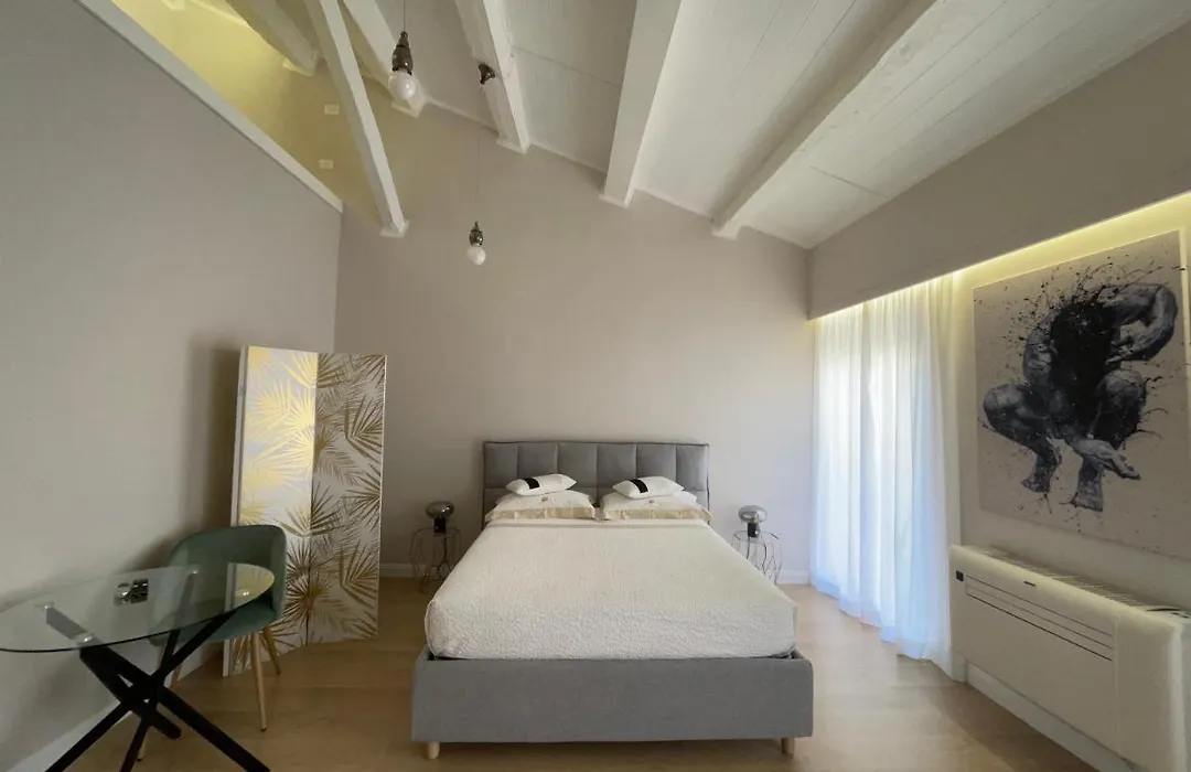Off House Borgo Suite, Nettuno-1