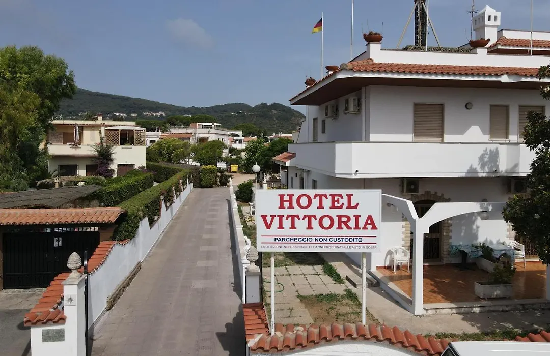 Hotel Vittoria-1
