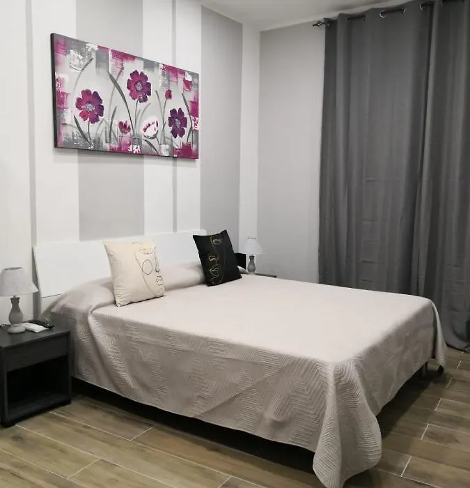 Carlino Room'S-1