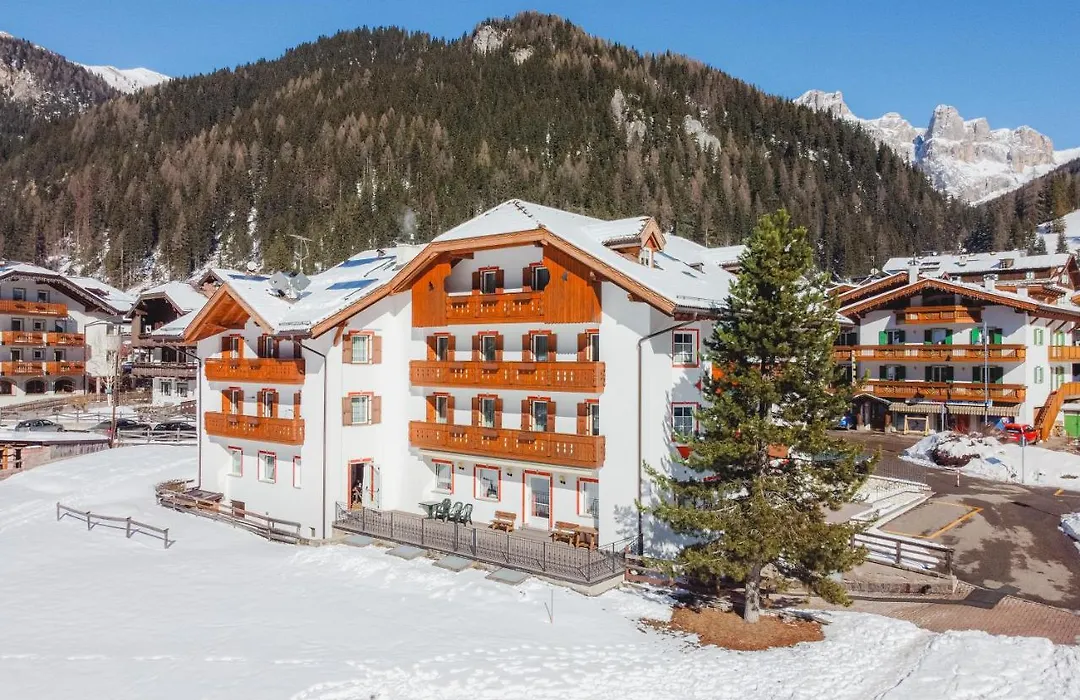 Albergo Canazei-1