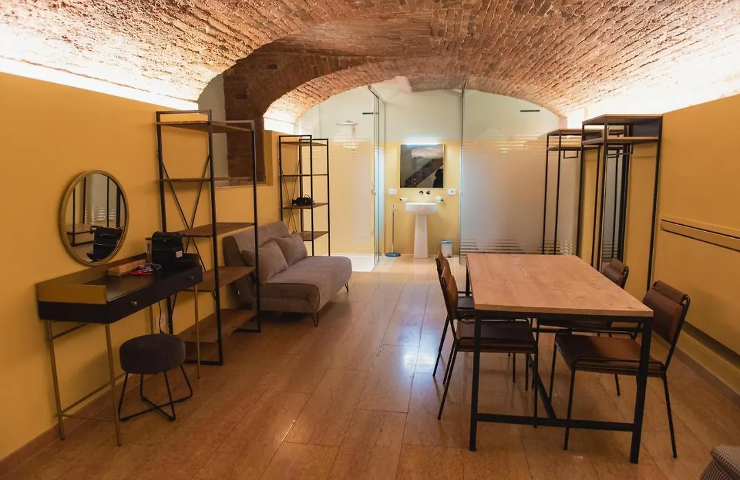 Italianflat - Empireo Rooms - 200Mt To Arena-1