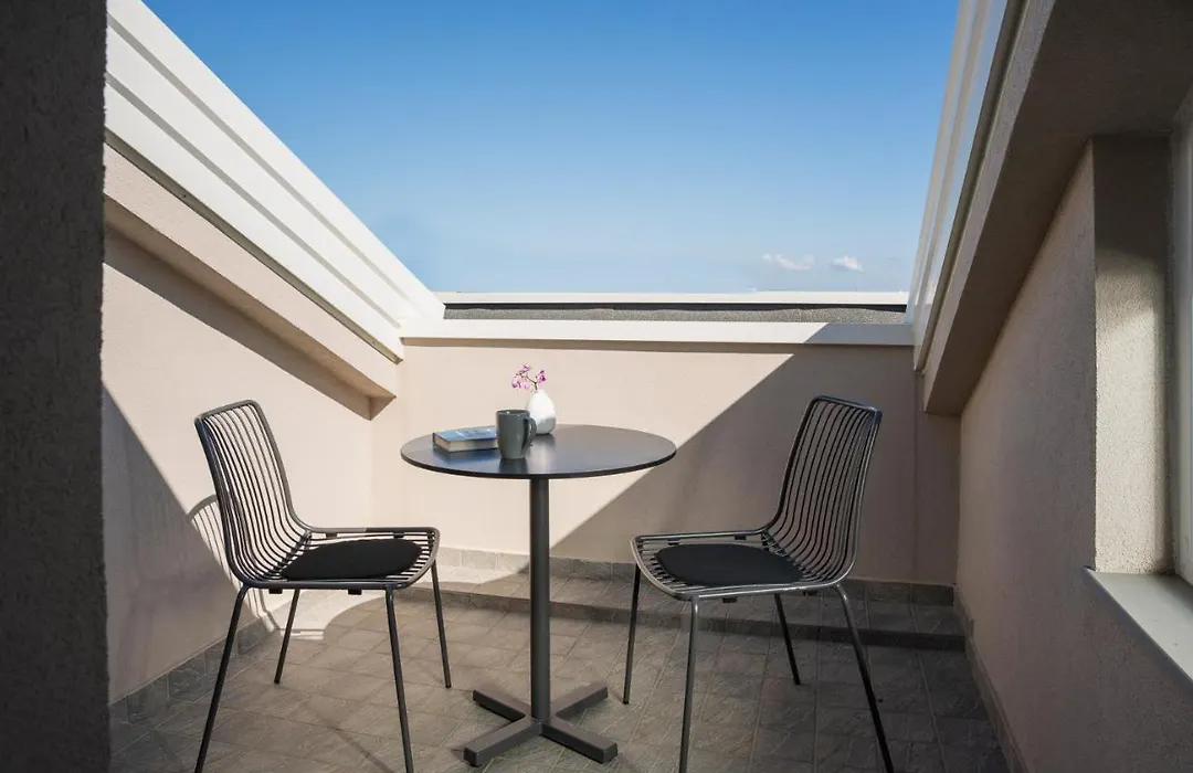 Hotel Lux Sh-1