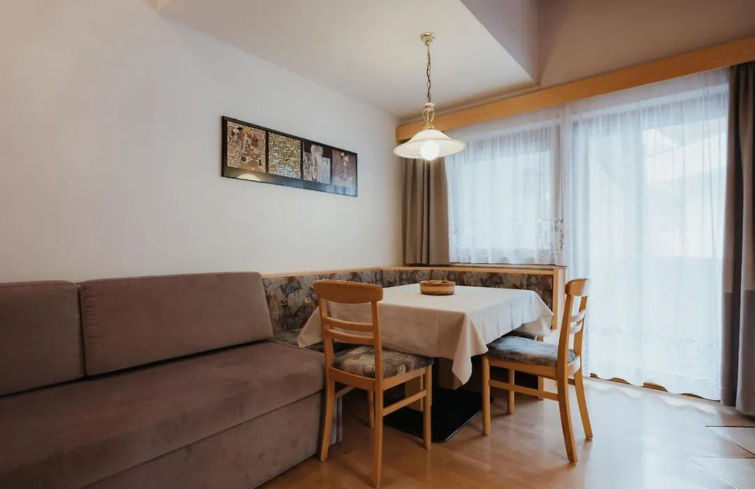 Residence Chalet Pinis-1