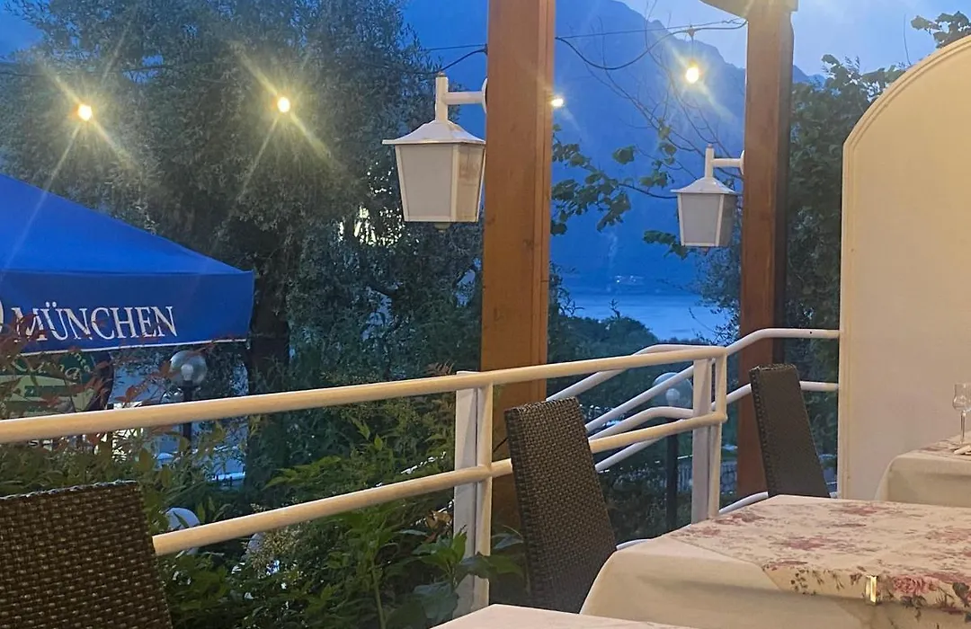 Albergo Bar Ristorante Alla Rama-1