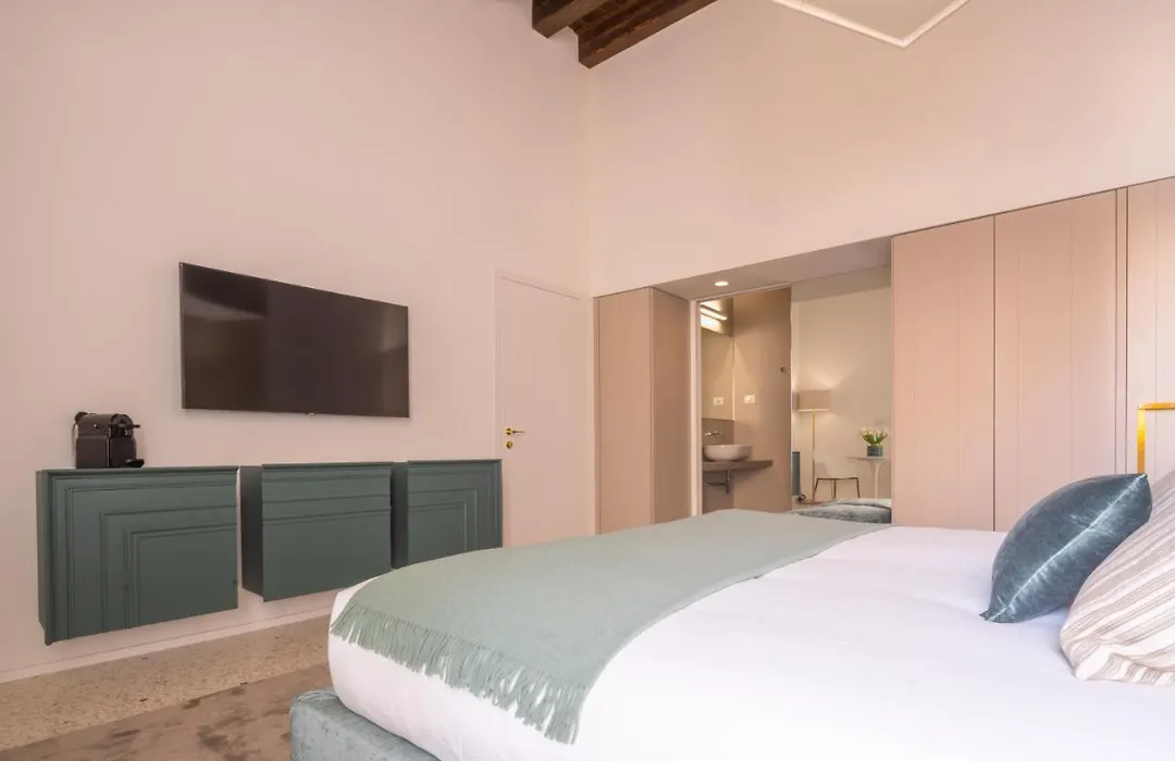 Ninfea Luxury Suites-1