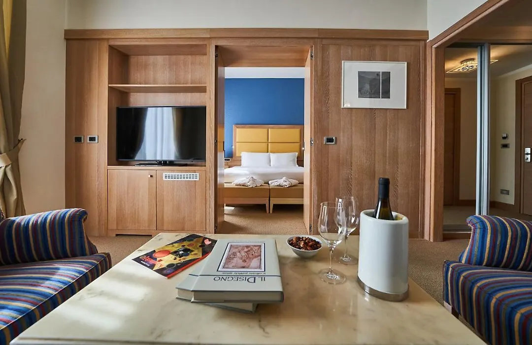Hotel Astoria-1