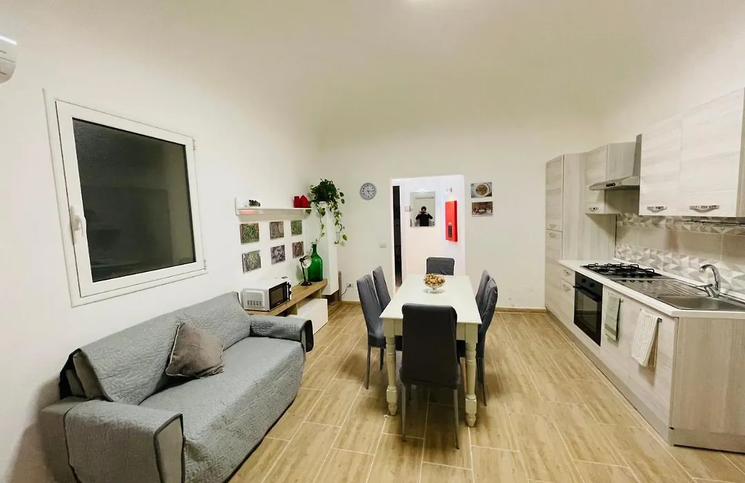 Mika House-1