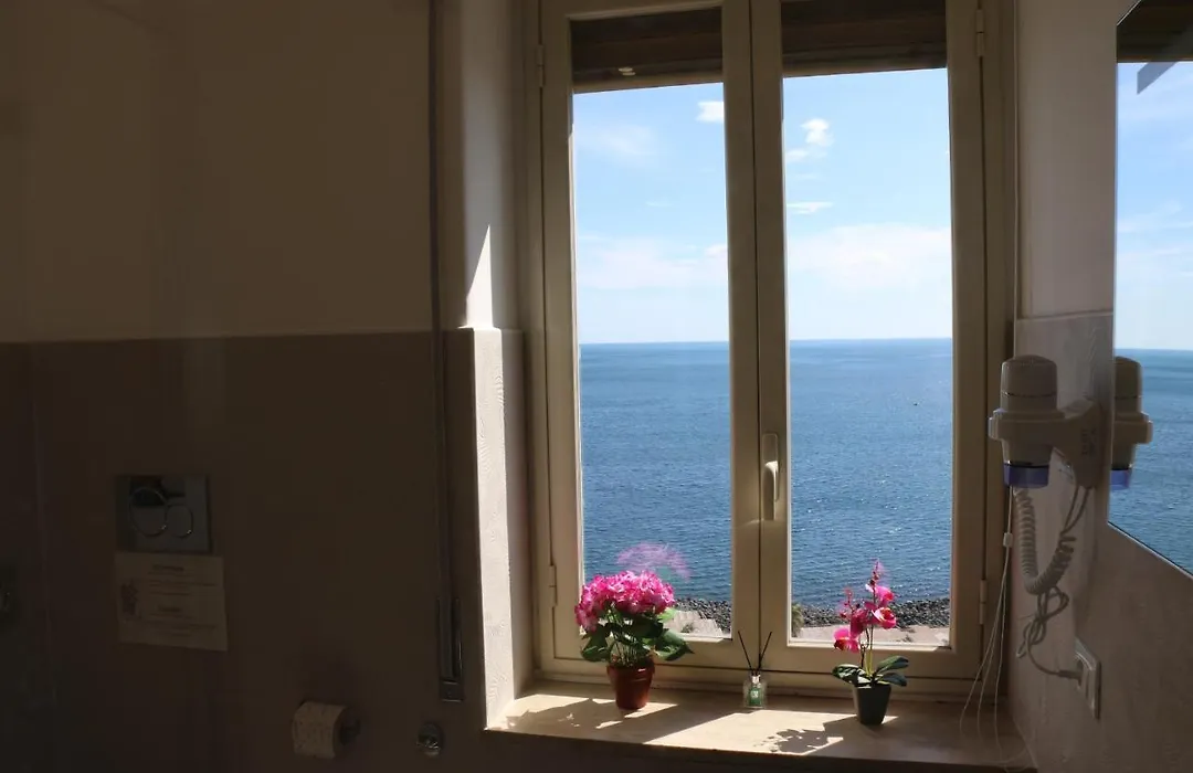 Seascape Rooms-1