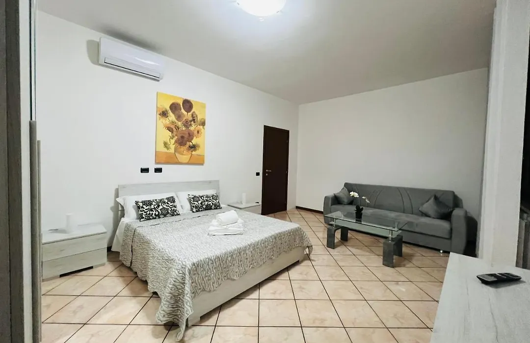 Casa Vacanza Da Elena 2 - Trilocale A 2Km Da Veronafiere-1