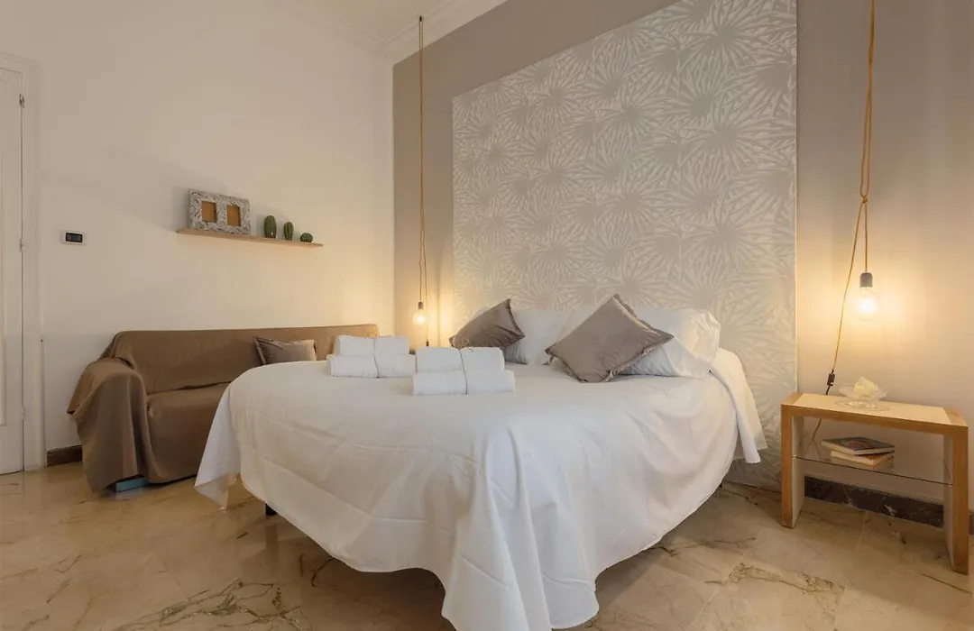Massimocentro Rooms-1