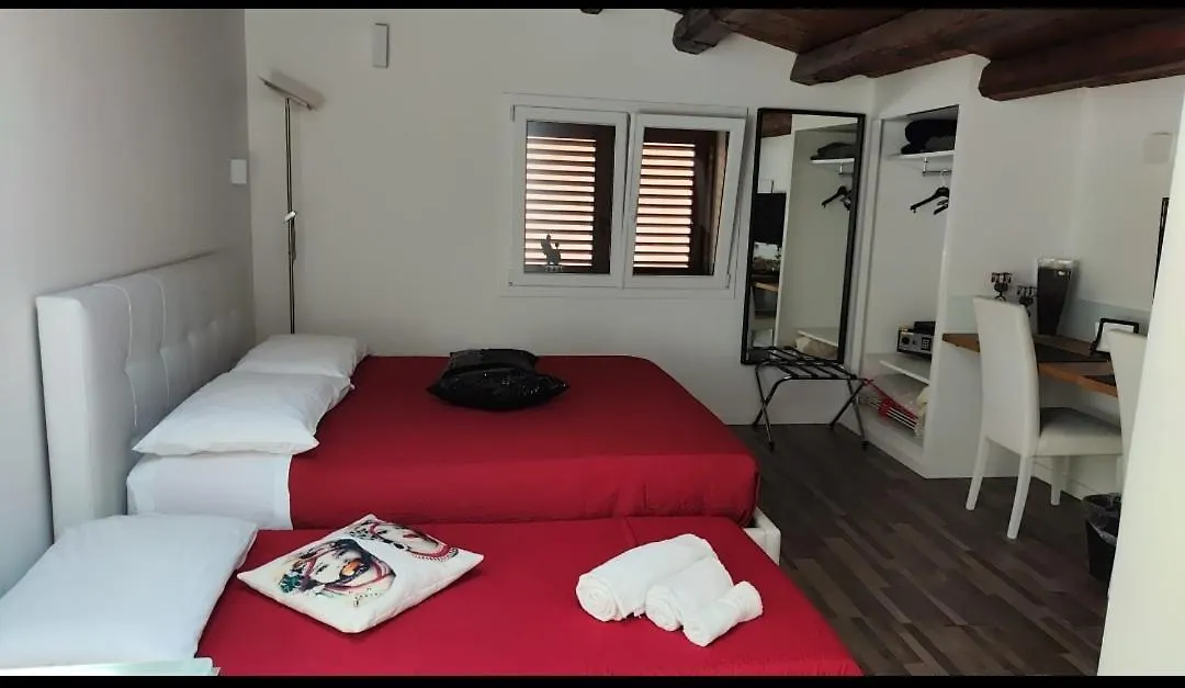 San Francesco Rooms And Apartment With Terrace In Palermo Locazione Turistica-1