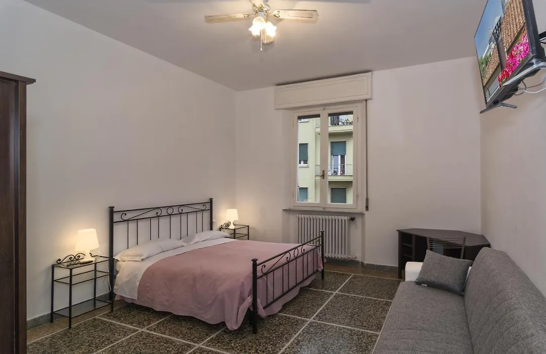 Hostel B&B-1