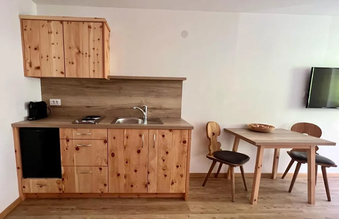 Zur Brücke Apartments&Rooms South Tyrol BrixenCard Included-1