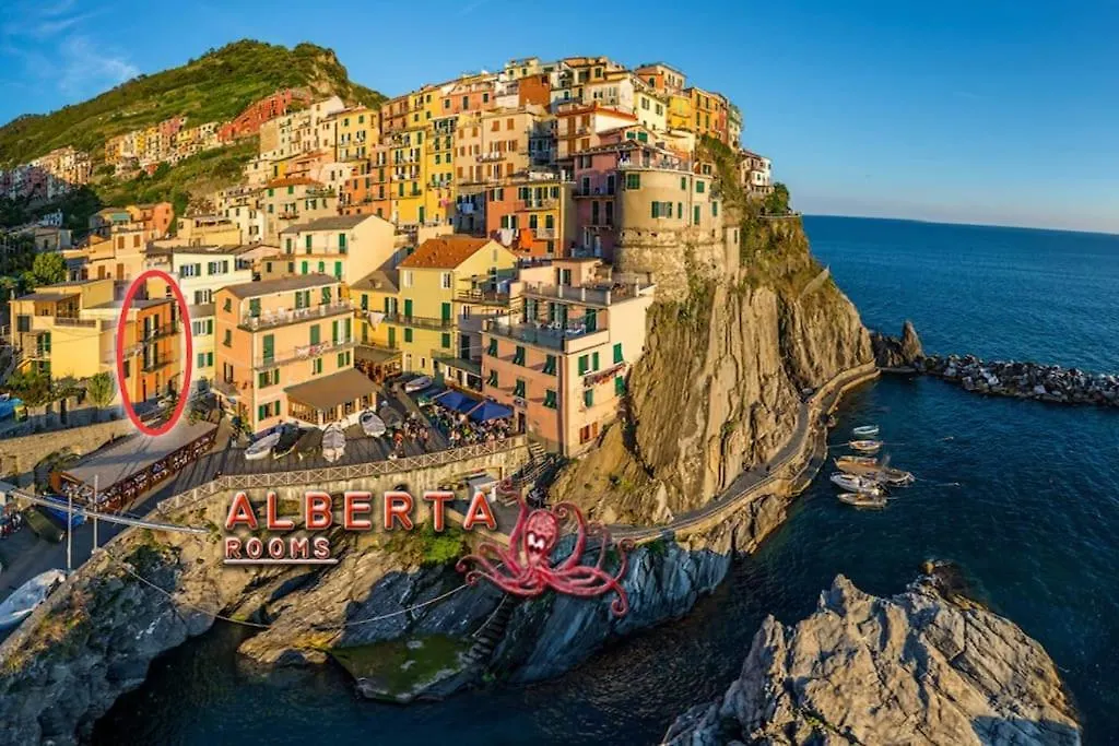 Alberta Rooms Manarola-1