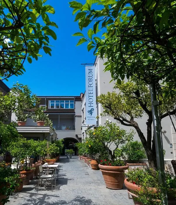 Hotel Forum-1